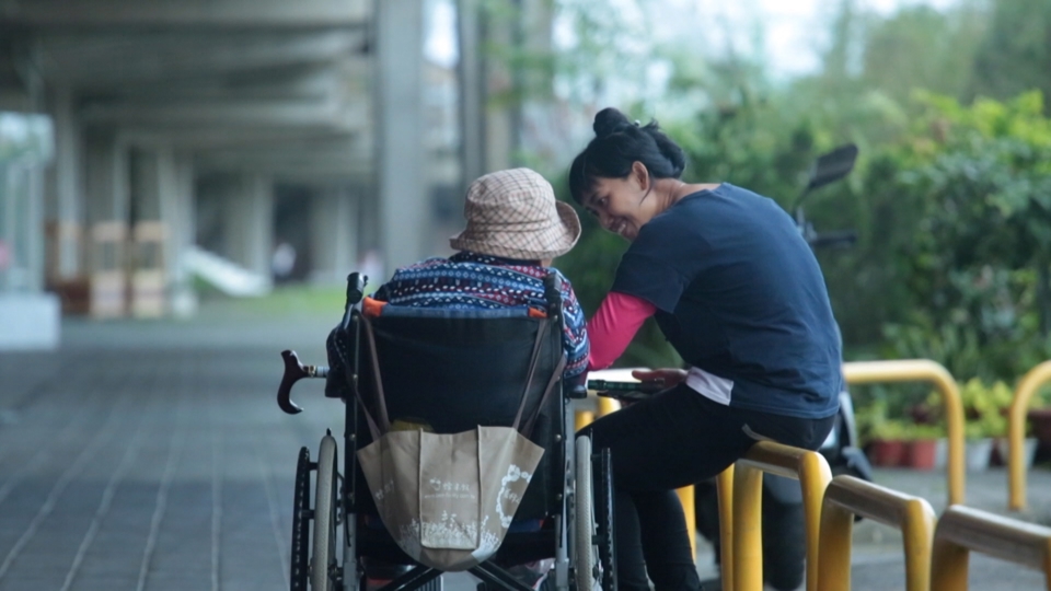 Group Sees Promise in Tech as Aid for Caregivers to Older Adults