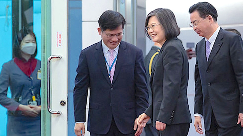 Taiwan President Heads to New York on the Way to Central America ...