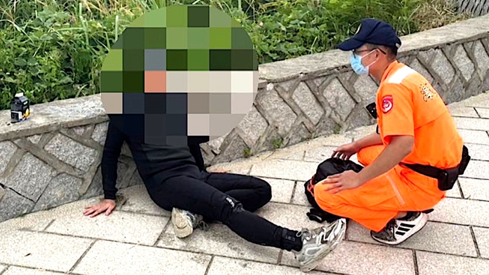 Chinese Man Who Swam to Taiwan Gets Prison Sentence TaiwanPlus