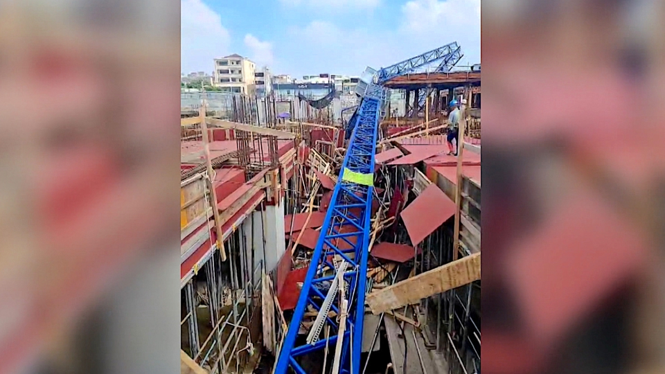 Two Killed in Southern Taiwan Crane Collapse - TaiwanPlus